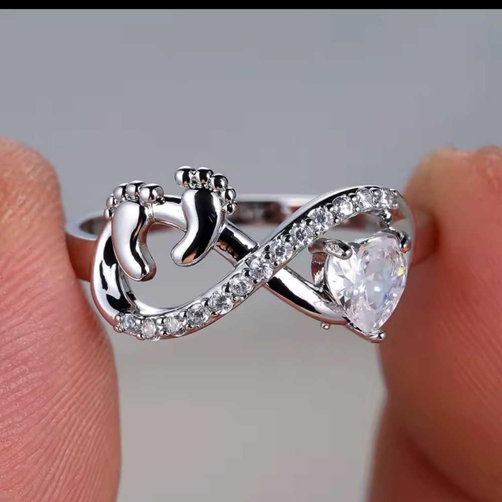 White Zircon Stone Footprint Infinity Ring Vintage Silver Color Baby